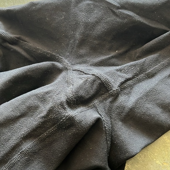 VGUC Alo black leggings sz M - Picture 7 of 8